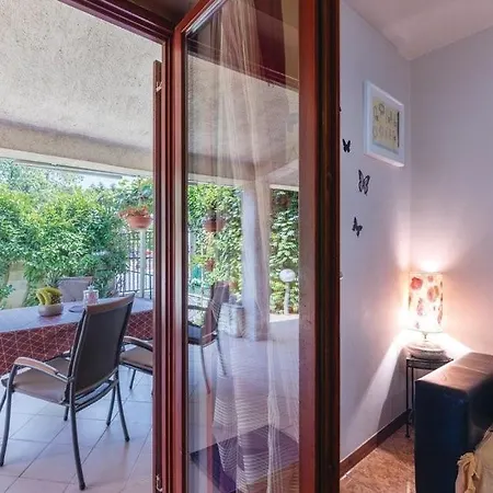 Apartment Edi 1